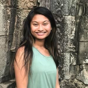 Meet your Posher, Larissa